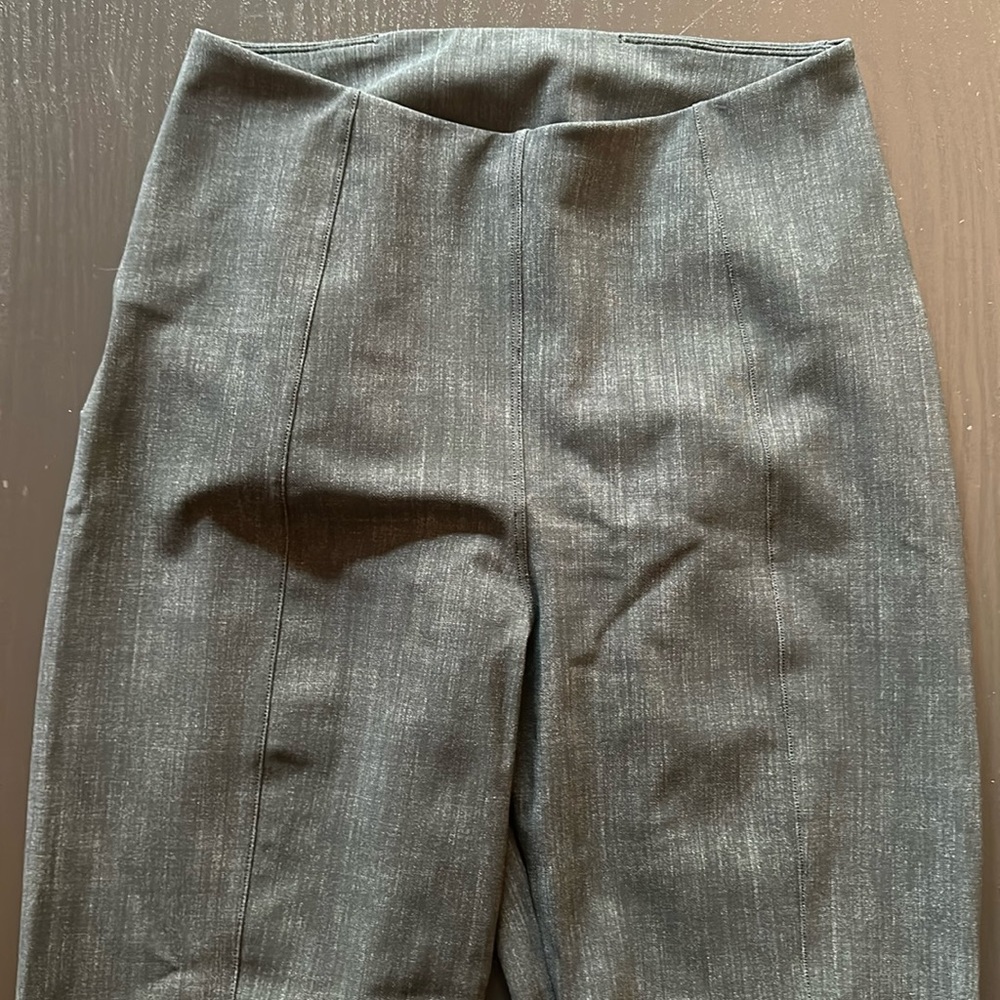 LuluLemon here to there 7/8 pant size 6